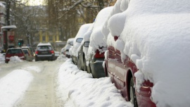 Ogrzewanie postojowe – dobre rozwiązanie, ale nie dla wszystkich Motoryzacja, - Jak co roku zimą, także i tym razem wśród kierowców powraca dyskusja na temat ogrzewania postojowego. Jedni chwalą to rozwiązanie jako pozwalające uniknąć nieprzyjemnego skrobania szyb i podróżowania w zimnym aucie.