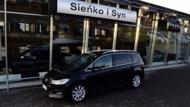 „Grzanie” na postoju Motoryzacja, - Są zagorzali zwolennicy i przeciwnicy zimowego rozgrzewania silnika na parkingu.