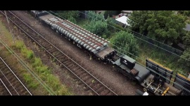 TV Silesia o innowacyjnych rozjazdach kolejowych Track Tec Infrastruktura, - Wczoraj, w ramach premiery odcinka z cyklu „Fabryki w Polsce” w TV Silesia, telewidzowie mogli dowiedzieć się w jaki sposób produkowane są innowacyjne rozjazdy kolejowe firmy Track Tec. Nagranie odbyło się w jednym z zakładów spółki – w Zawadzkiem.