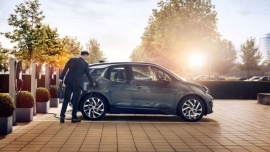 Systemowe rozwiązania przyszłości Webasto Motoryzacja, - Niemiecka firma Webasto, znana Polakom przede wszystkim z produkcji urządzeń ogrzewania postojowego, montowanych w samochodach osobowych i ciężarówkach, działa również w wielu innych dziedzinach motoryzacji.